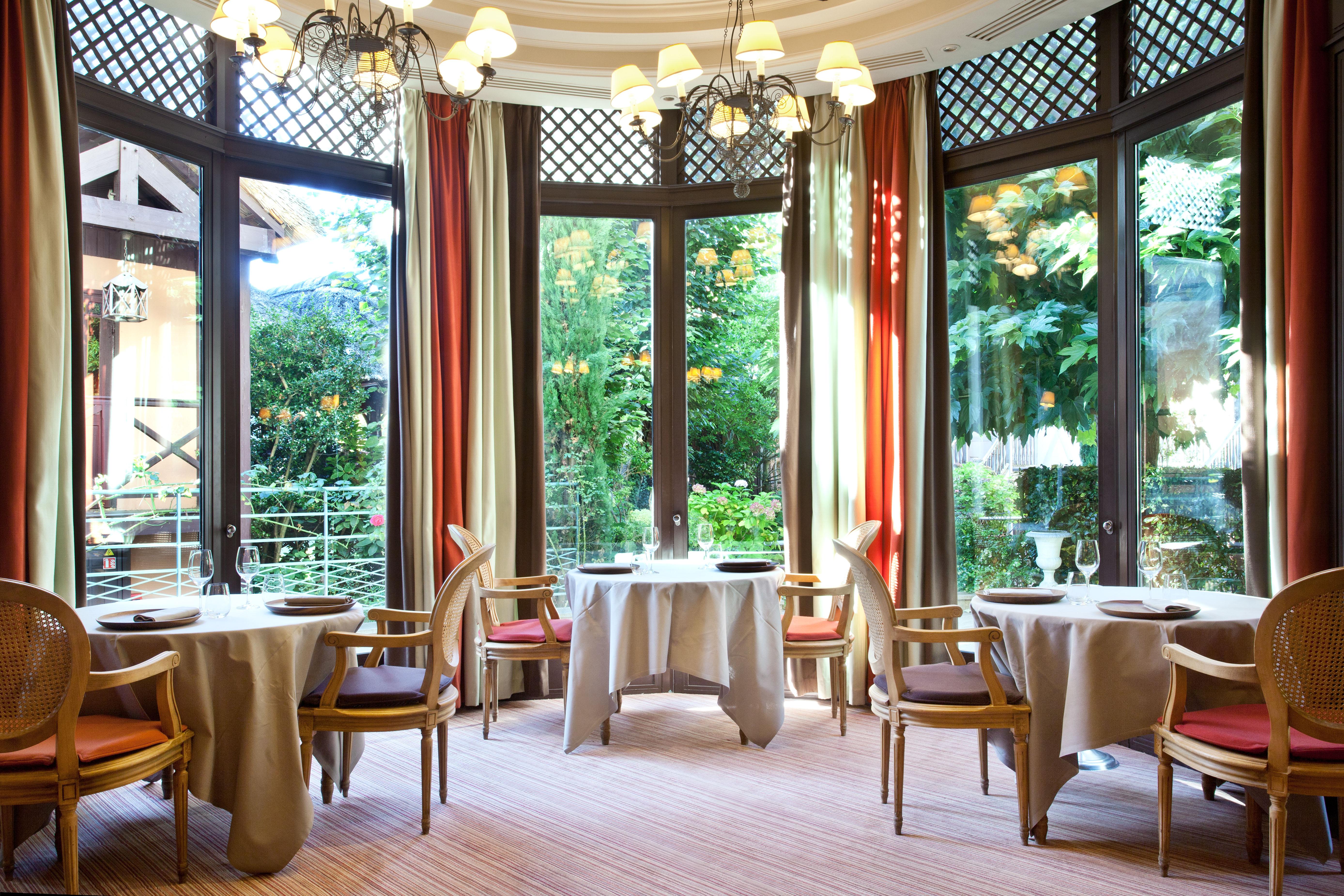 Les Etangs De Corot Hotel Ville-d'Avray Bagian luar foto