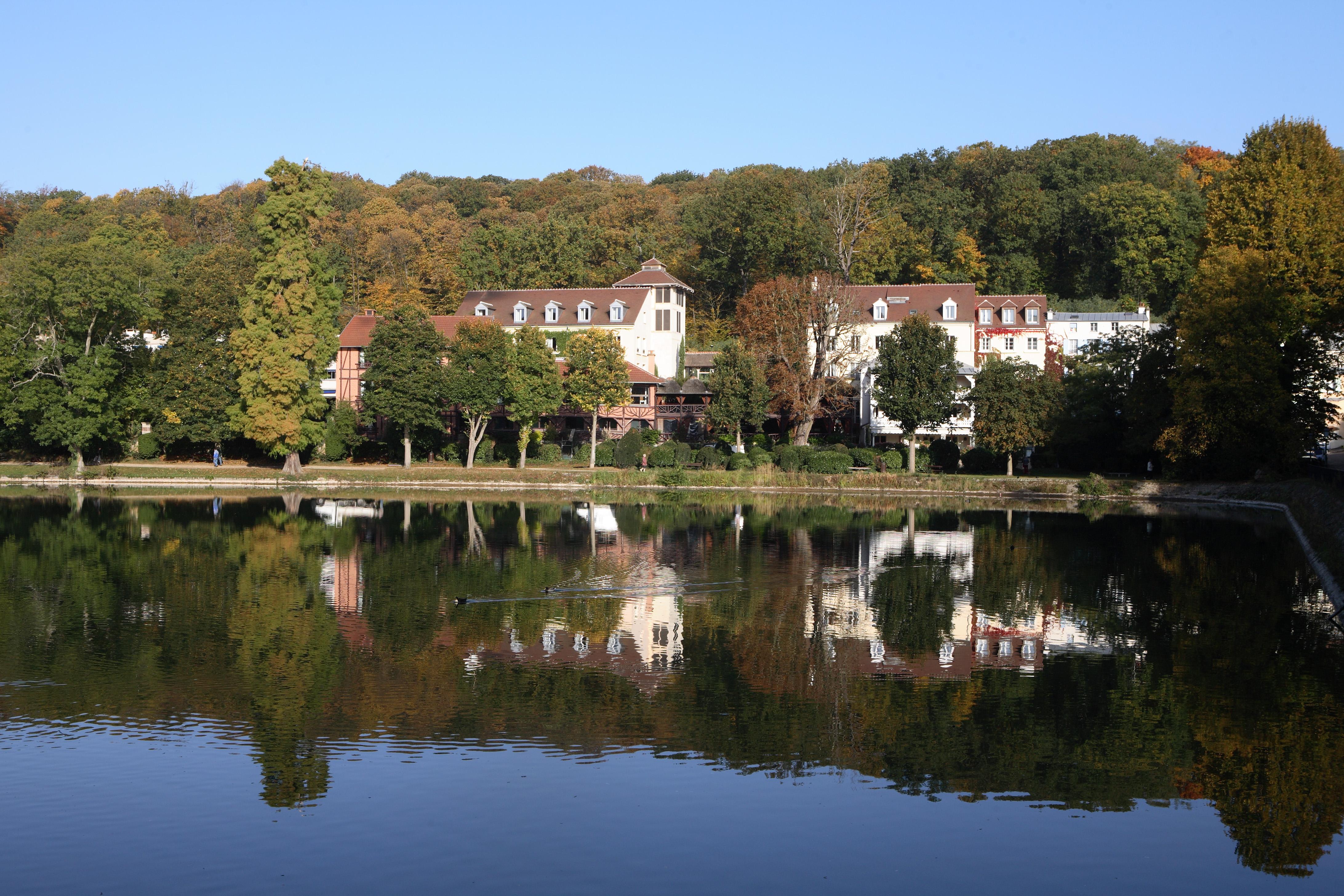 Les Etangs De Corot Hotel Ville-d'Avray Bagian luar foto