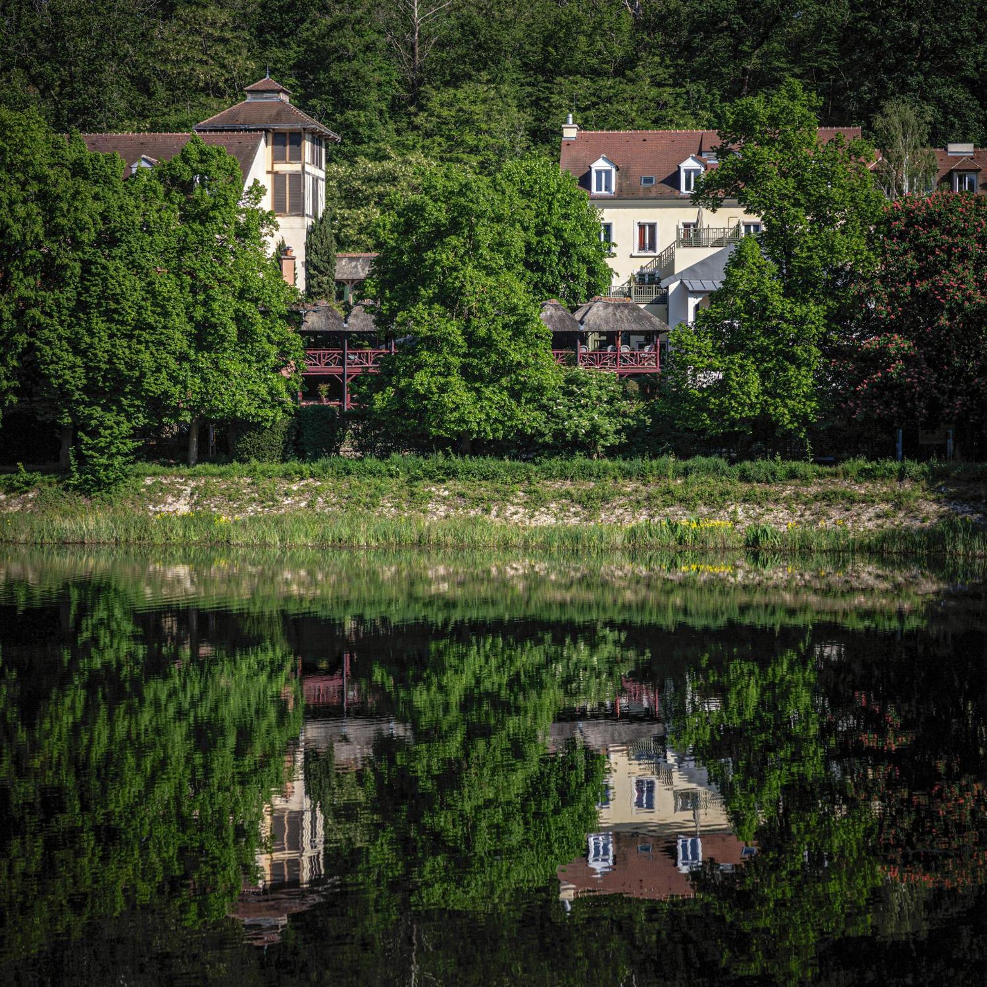 Les Etangs De Corot Hotel Ville-d'Avray Bagian luar foto